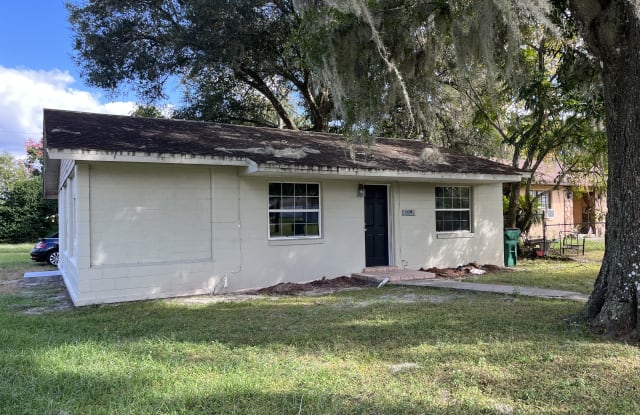 5438 16th St - 5438 16th Street, Zephyrhills, FL 33542