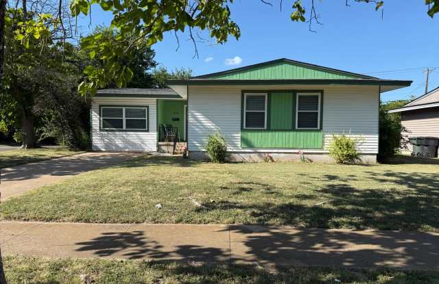 STUNNING - 2 bedroom 2 bath in North Temple  $1375 photos photos