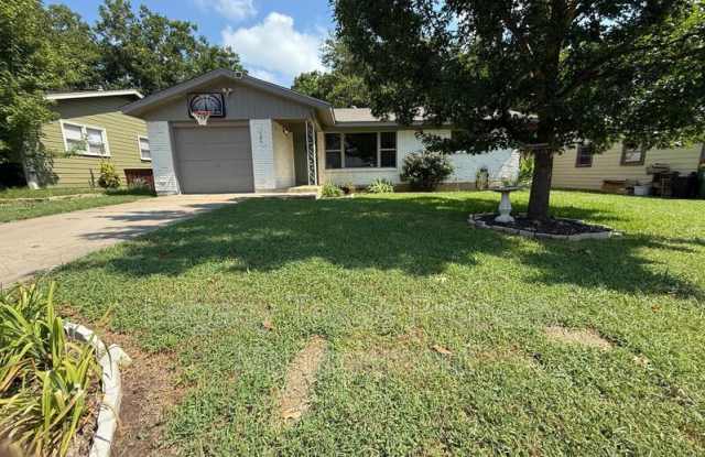 107 Hilltop Dr photos photos