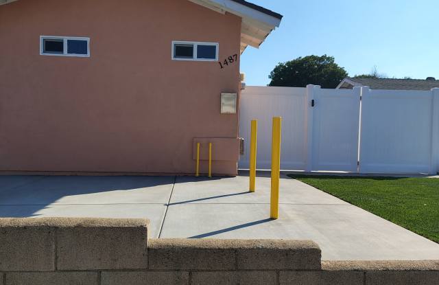 1487 Hilltop Dr Gallery 2