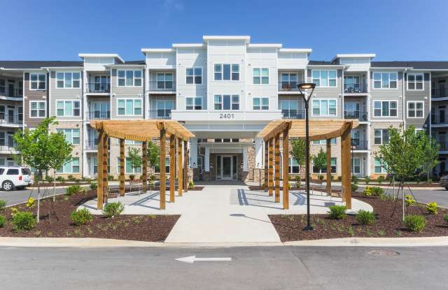 Senior & Affordable Housing – Haven at Congaree Pointe 55+ Apartments Gallery 2
