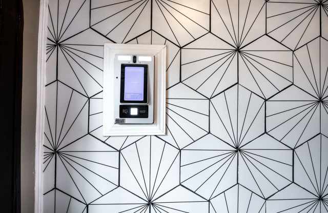 The Evelyn Gallery 4