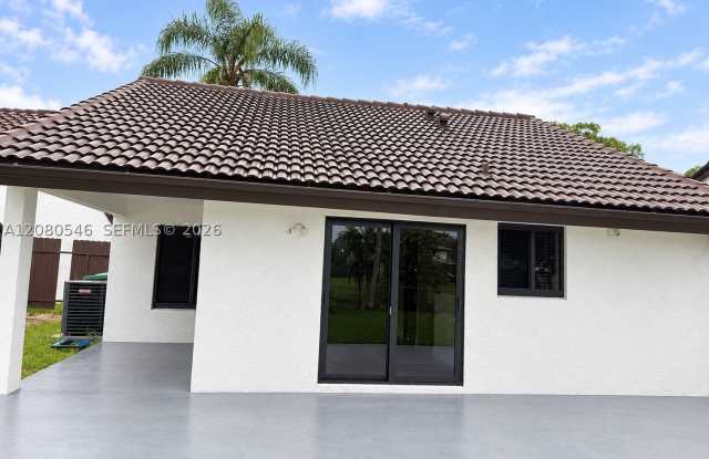 6641 SW 127 PATH Gallery 4