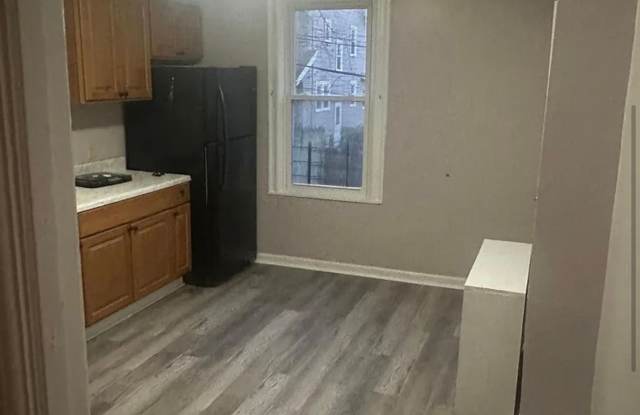 Spacious 3BR House in East Orange Gallery 1
