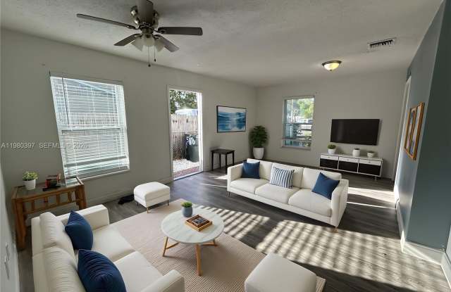 5884 S 38th St photos photos