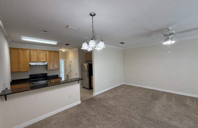 986 Airport Road Gallery 4