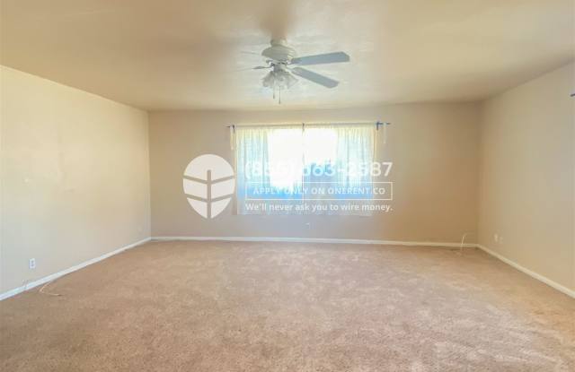 8561 DOBYNS DR SANTEE Gallery 3