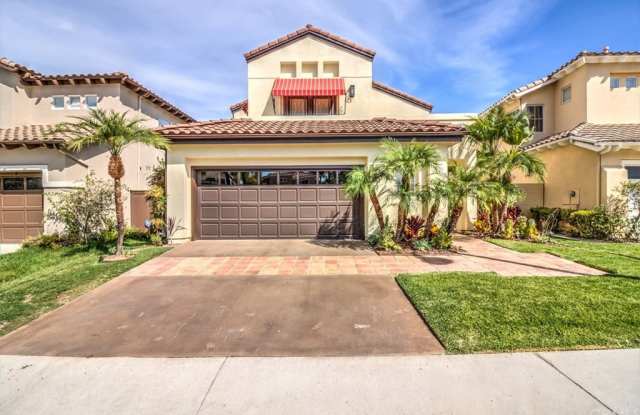 26 Alamitos Gallery 3