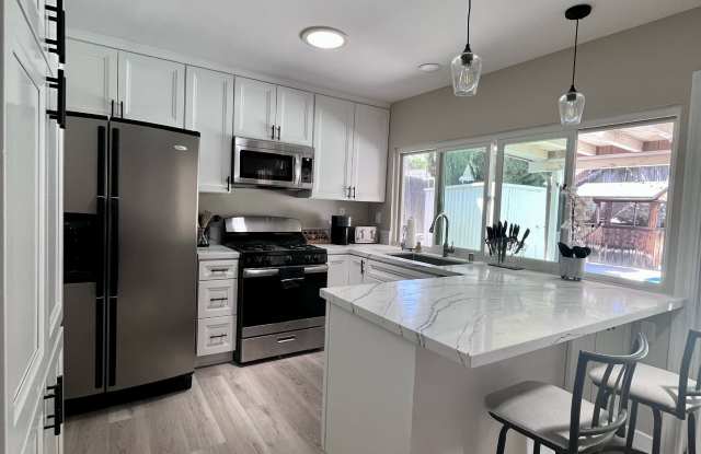 10124 3 Oaks Way Gallery 4