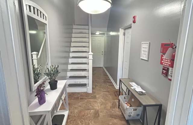 1710 W GIRARD Avenue photos photos