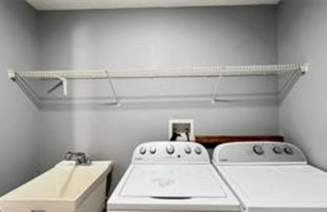 8832 Kensington Court Gallery 3