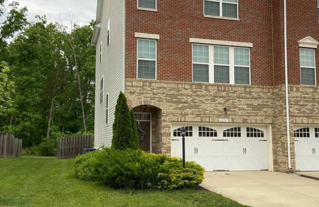 42247 CASTLE RIDGE SQ - 42247 Castle Ridge Square, Brambleton, VA 20148