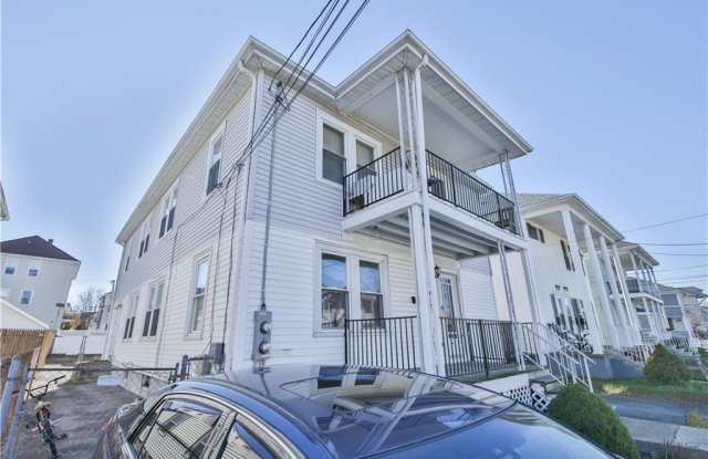 87 Columbine Avenue Gallery 3