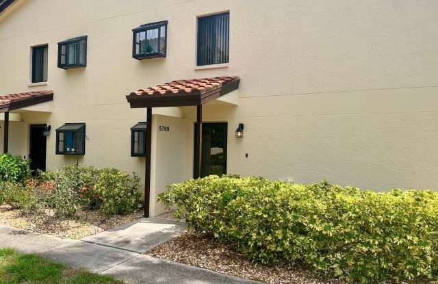 Move-In Ready 1-bed, 1-bath, Sarasota Condo off University Pkwy for rent! Gallery 3