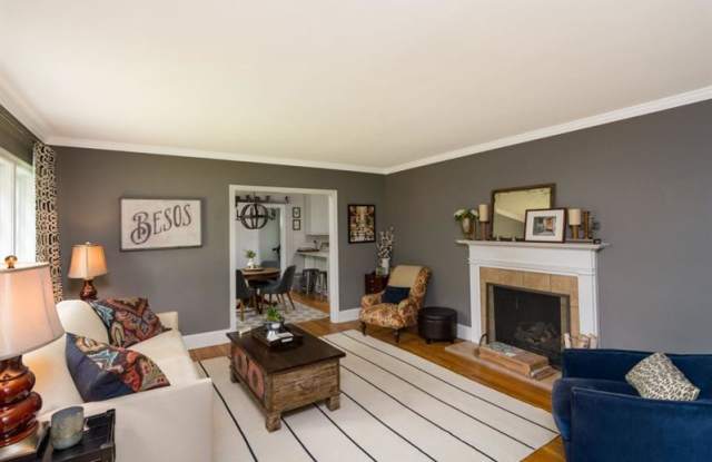 1002 Lindbergh Drive Gallery 2