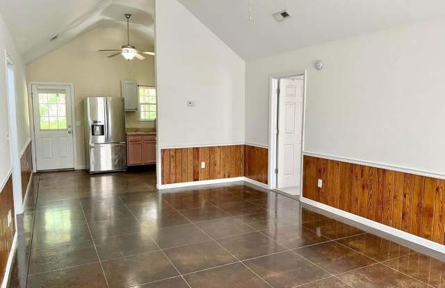 897 Pollard Road Gallery 3