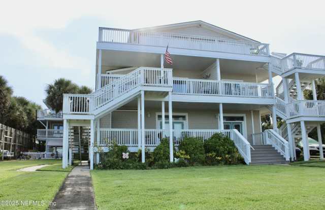 195 BEACH Avenue - 195 Beach Avenue, Atlantic Beach, FL 32233