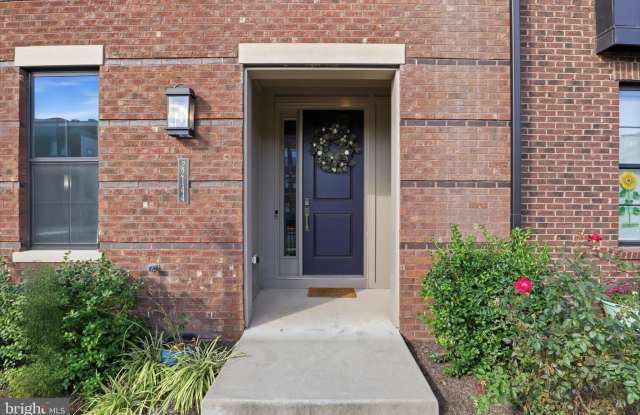 22144 PENELOPE HEIGHTS Terrace Gallery 4