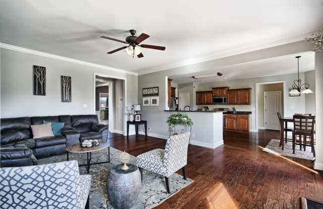 106 Parkland Circle Gallery 3