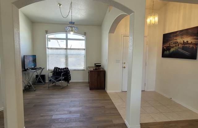 Beautiful 3 bed 2.5 bath home located in the Las Colinas Area! photos photos