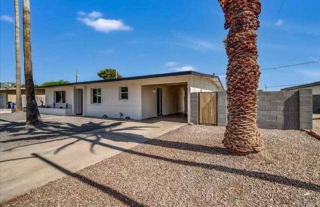 3650 E LAUREL Lane photos photos