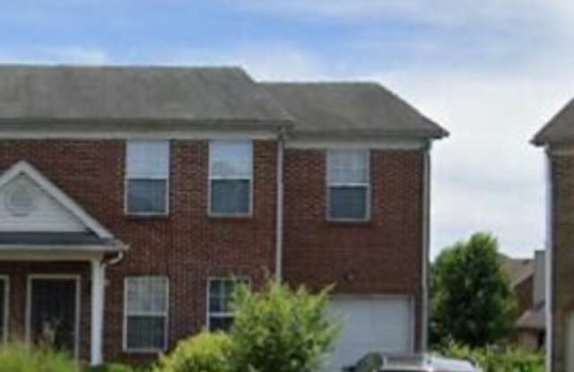 4-bedroom, 2.5-bathroom home located in the heart of Lexington, KY. photos photos