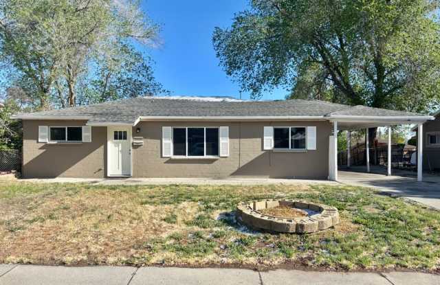 Cozy Rambler with Huge Yard! photos photos