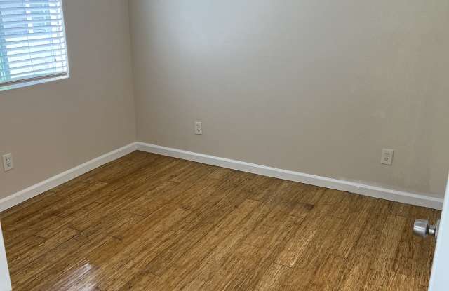 1640 Sherman Pl Gallery 3