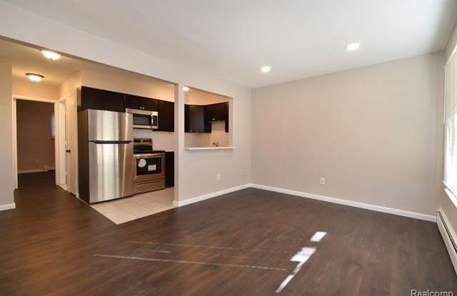 2251 WOODWARD Heights - 2251 Woodward Heights, Ferndale, MI 48220