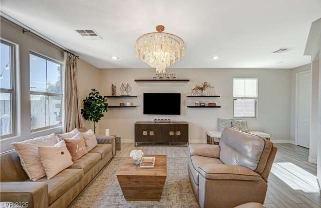 5486 Indian Cedar Drive photos photos