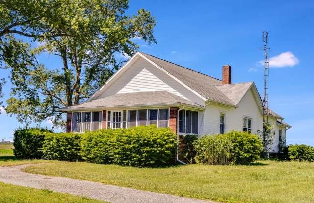 Charming 2 Bedroom, 1 Bathroom Rural Home for Rent photos photos
