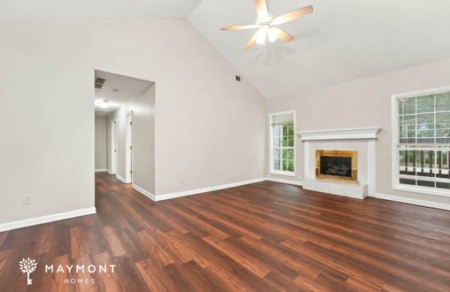 155 Somerset Drive Gallery 4