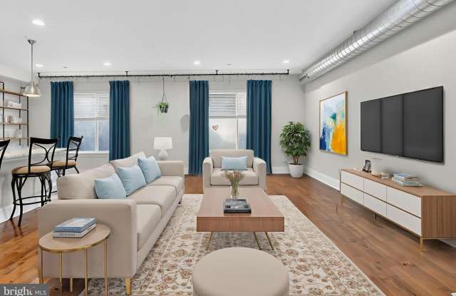 946 N 2ND Street unit: 5 photos photos