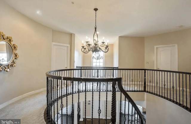 14302 ANSONIA COURT Gallery 2