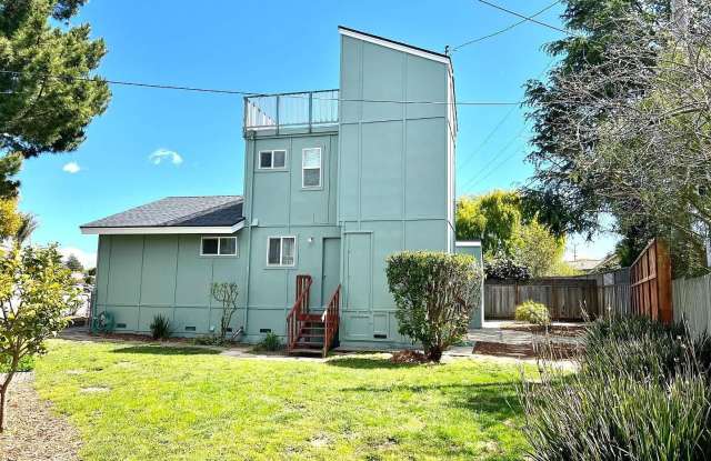 Cedar St in Aptos great 3 Bedroom photos photos