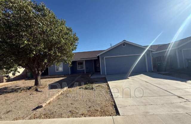 435 Trellis Dr - 435 Trellis Drive, Fernley, NV 89408