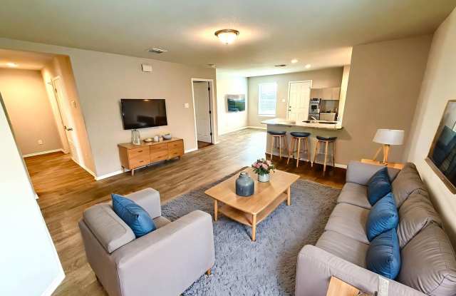 *COMING SOON* 3 Bedrooms | 2 Bathrooms | 2-Car Garage | Fenced Backyard | Stainless Steel Appliances! Gallery 3