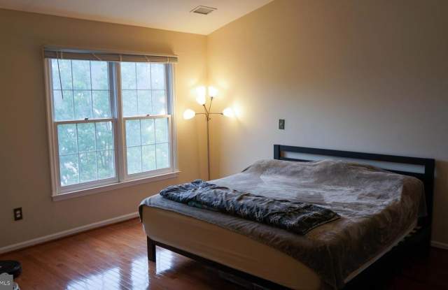 1812 FAWNCREST CT Gallery 3