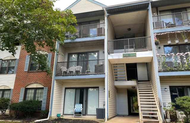 306 Hampshire Court Gallery 1
