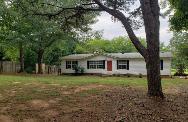5062 Silas Creek Road - 5062 Silas Creek Road, Winston-Salem, NC 27103