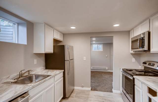 4660 1/2 South Acoma Street - 2 Gallery 4