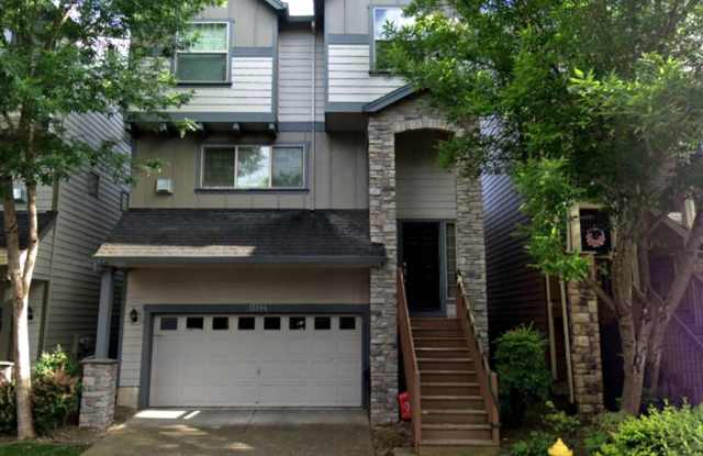 20744 SW Sister Lane ~ Amazing Tri-Level Home photos photos