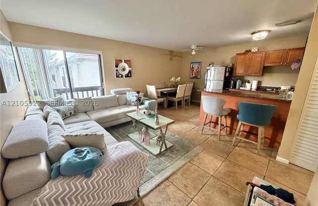 3028 Coral Ridge Dr Gallery 2