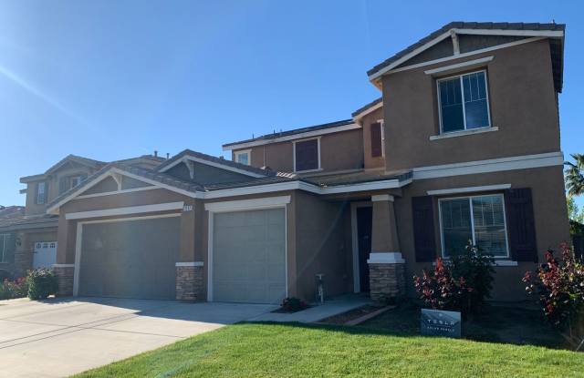 4 Bedroom Home with Paid Solar, 3-Car Garage & Large Backyard photos photos