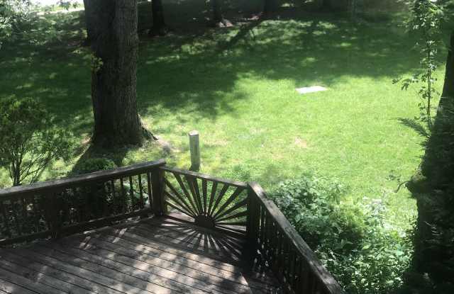 429 Colonial Ridge Lane Gallery 3