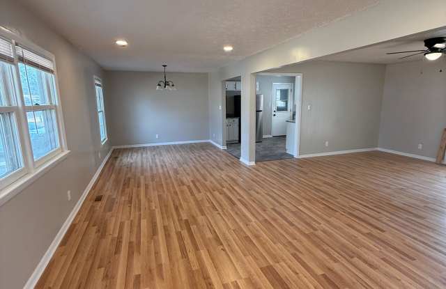 1039 Kingsley Rd Gallery 4