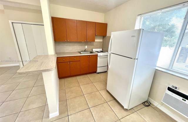 690 NE 85th St photos photos