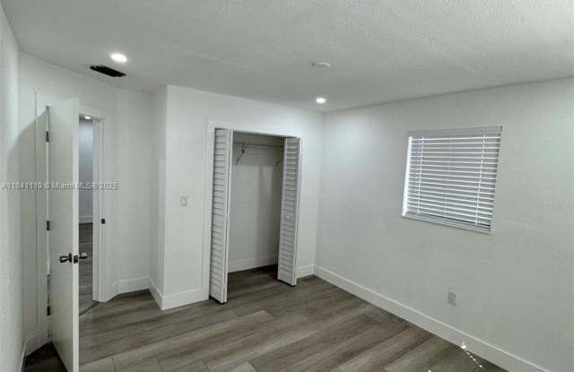 1829 NW 46th St photos photos