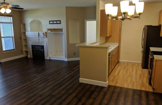 Beautiful Ground Floor Condo, Steps From Light Rail - Close to Fitzsimmons/DIA photos photos Beautiful Ground Floor Condo, Steps From Light Rail - Close to Fitzsimmons/DIA photos photos