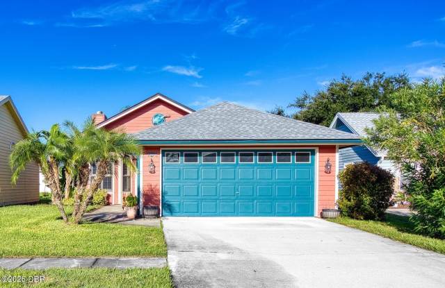 794 Pine Shores Circle Gallery 1